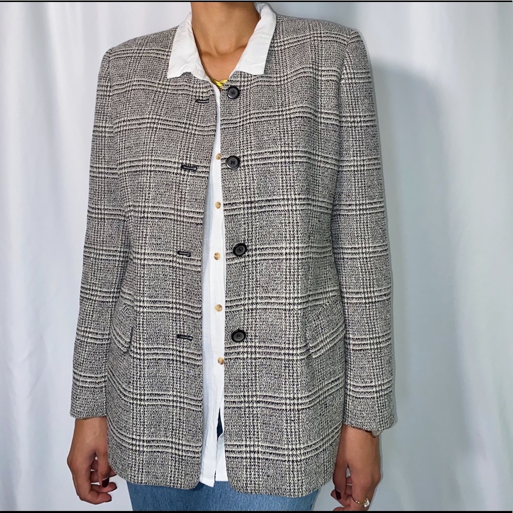 Italian Vintage Houndstooth Wool Blazer (size 10)